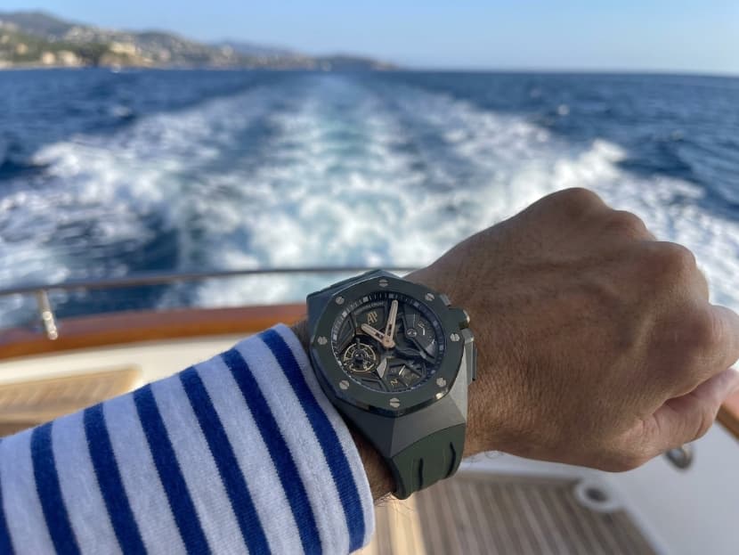 Audemars Piguet Royal Oak watch - elite fashion for HNW