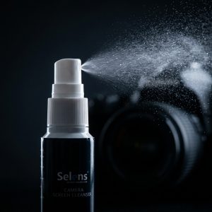 Cleanser_spray_nozzle_spraying_mist_202608162046